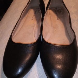 Life Stride Velocity 2.0 black flats